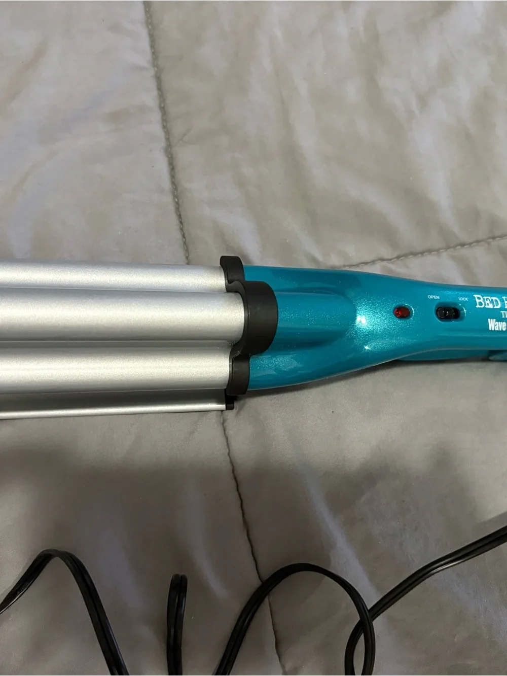 TIGI Bed Head Wave Artist Hair Waver in Teal